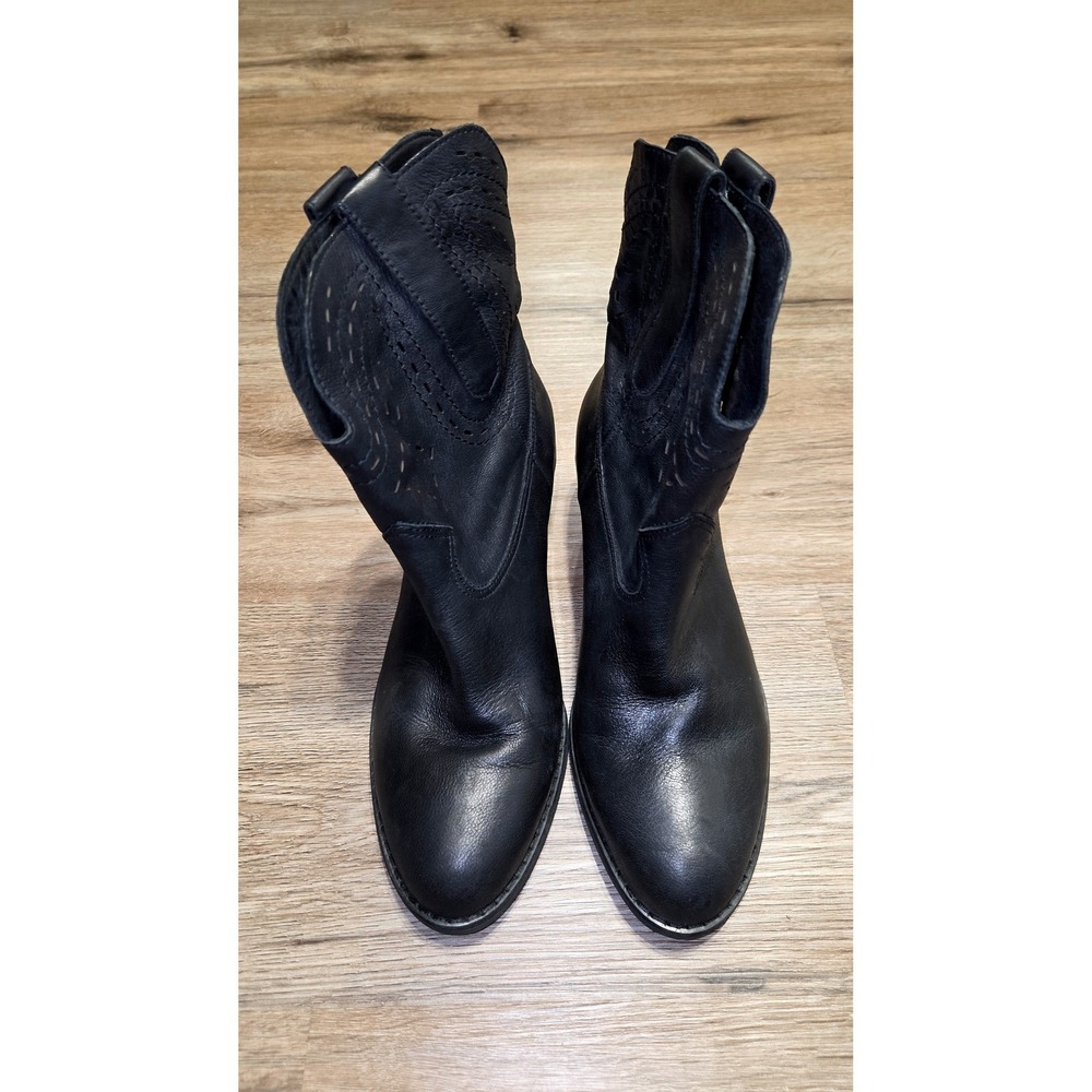Guess size 6.5M Leather Booties Boots Cowboy Perforated Heels